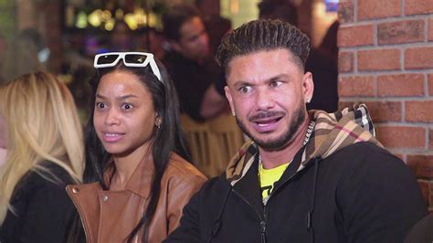 pauly and nikki still together|Jersey Shore Cast Confirms Pauly D and Girlfriend。